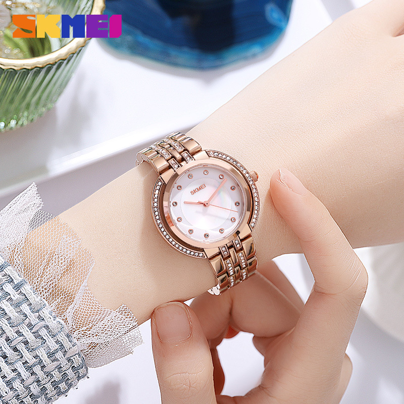 Luxury Watch & Jewellery Recensioni - Damen-Armbanduhr mit Quarzwerk, Luxuriöses Strass-Zifferblatt, Zinklegierungsband,