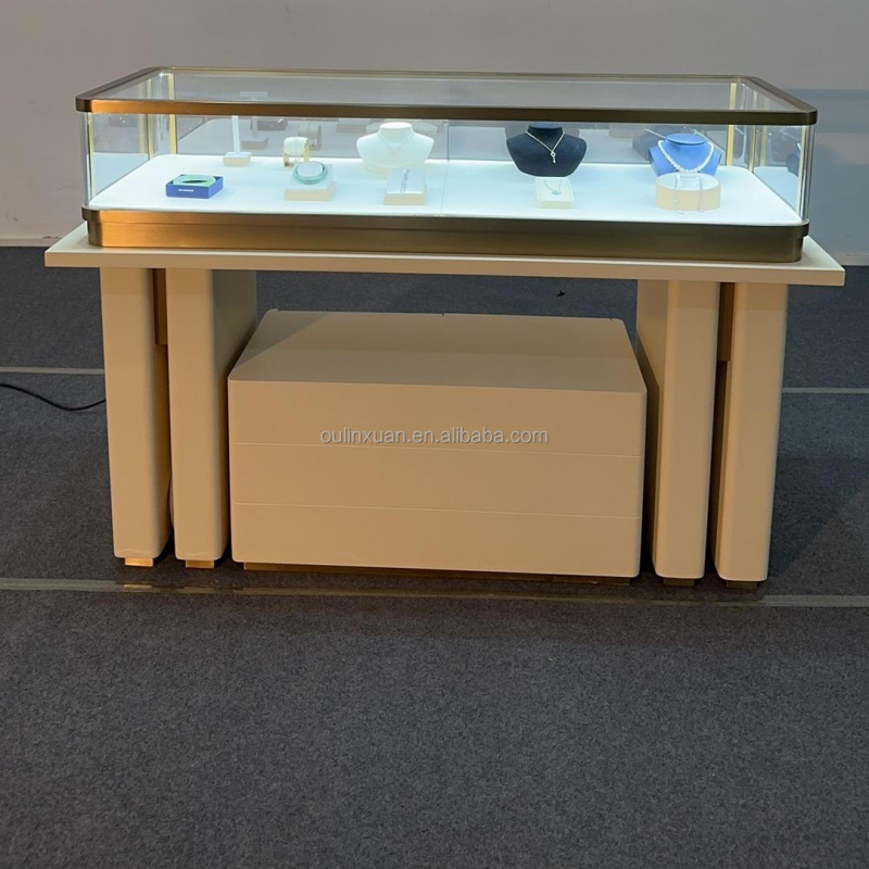 Maßgefertigter Edelstahl-Schmu – Luxury Watch Store Bewertung und Preis