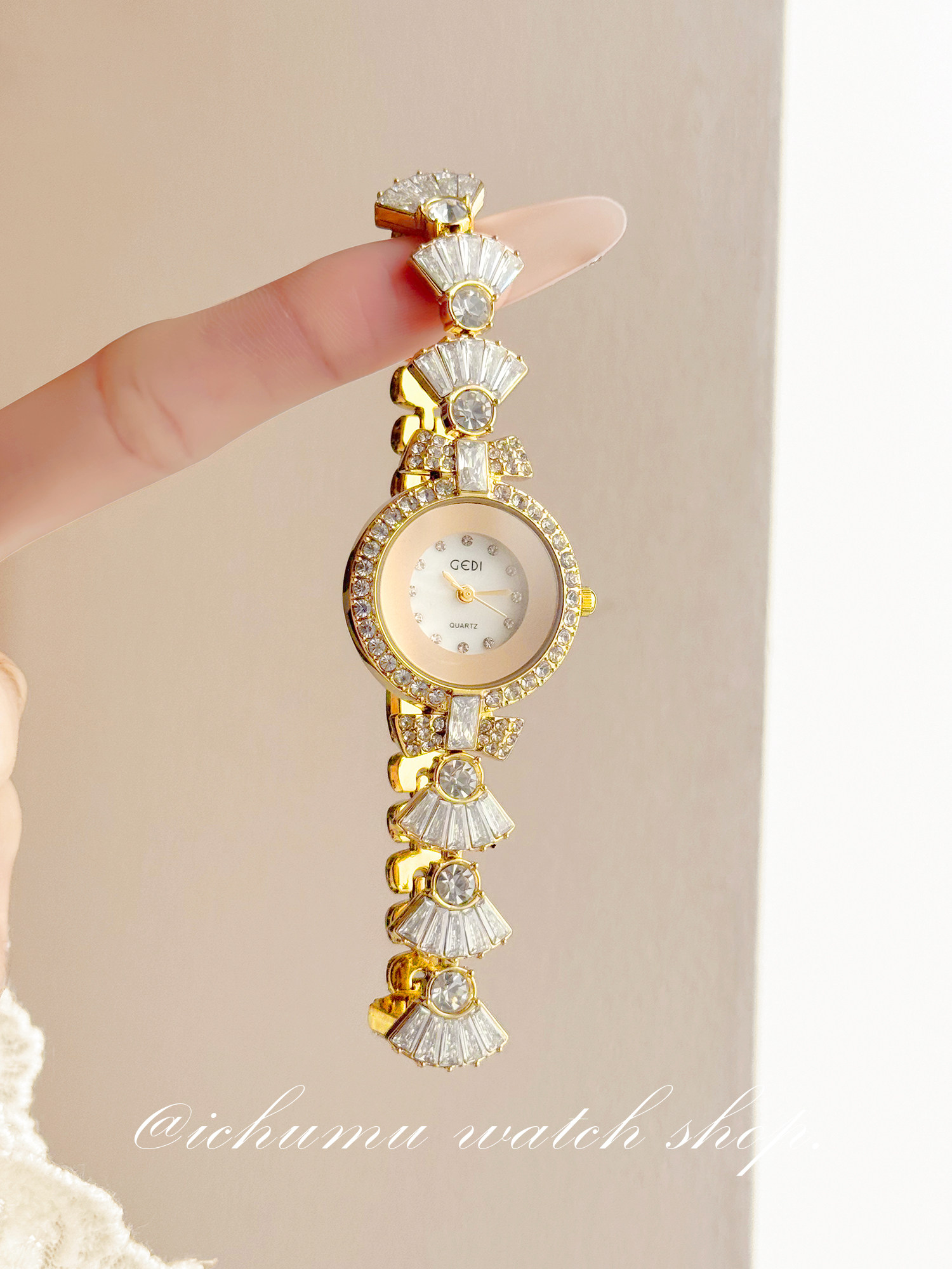 Meerjungfrauen-Damenuhr: Luxur – Luxury Watch & Jewellery Recensioni Bewertung und Preis