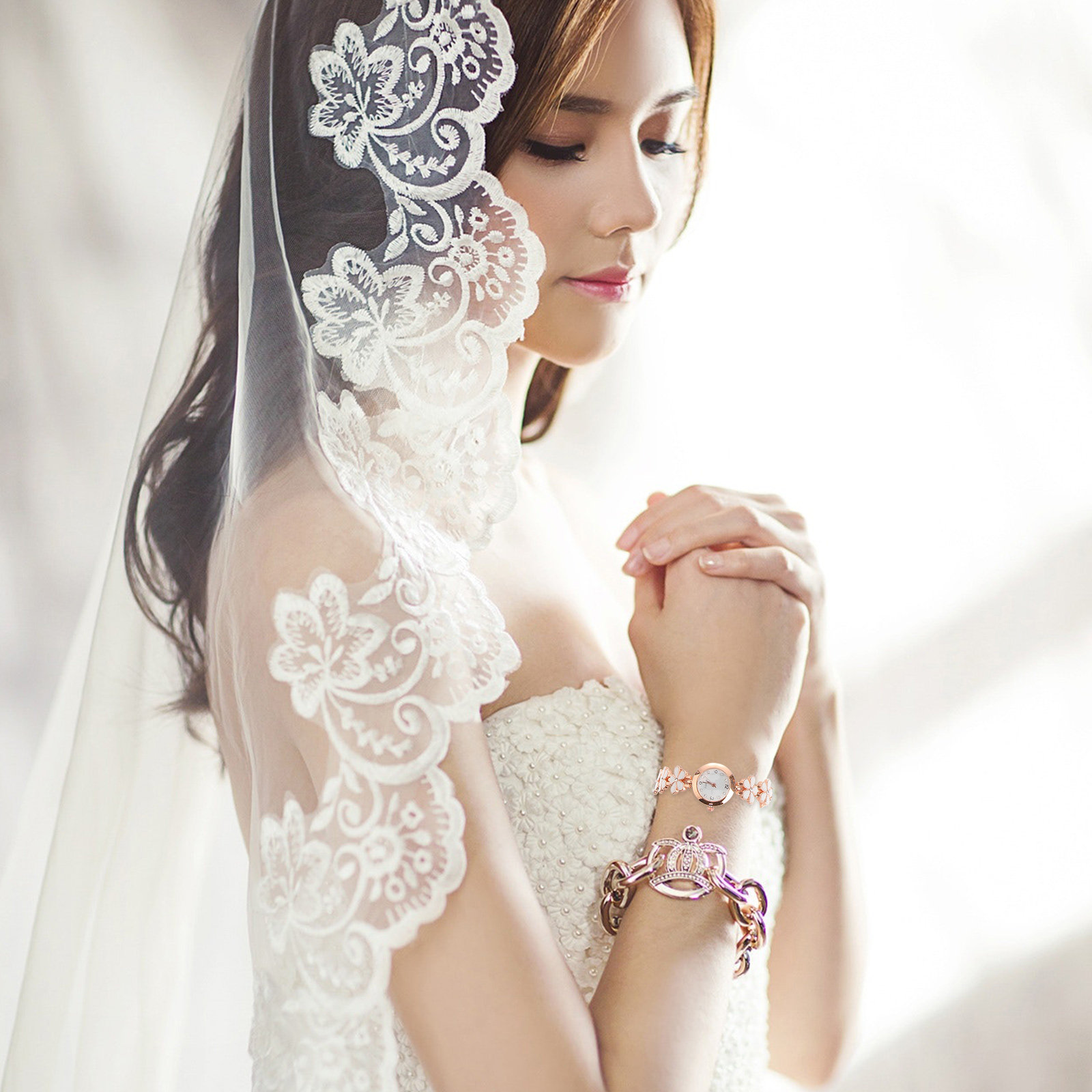 Exquisite Uhr, weißes Armband, – Luxury Watch & Jewellery Recensioni Bewertung und Preis